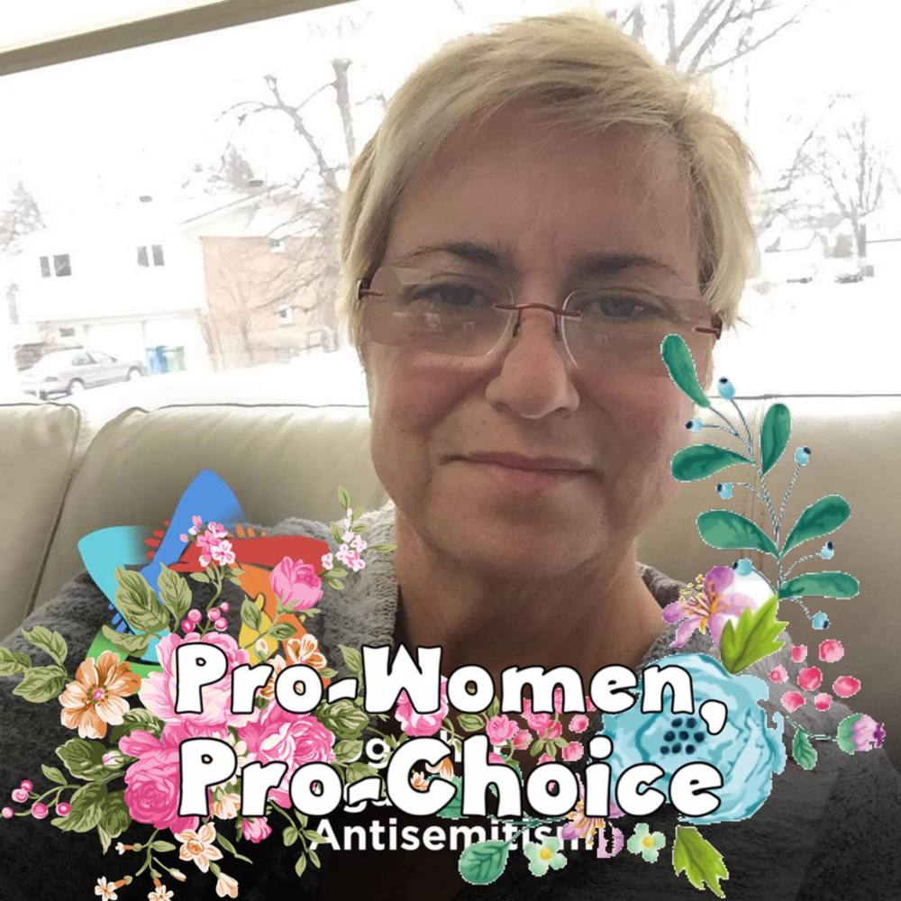 Meet your Posher, Carolyn